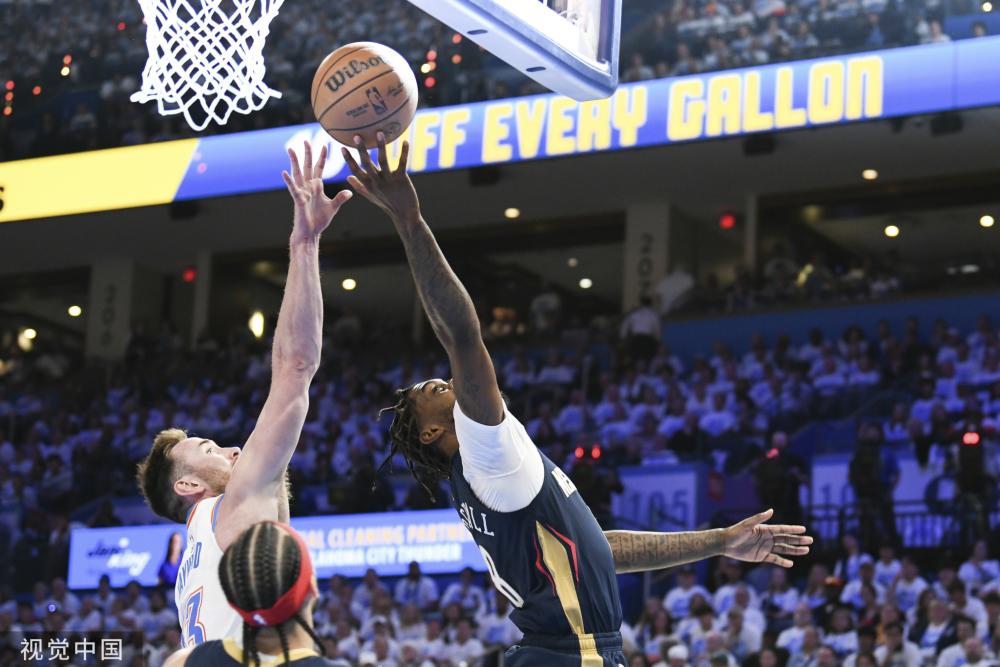 与年轻四分 与年轻四分